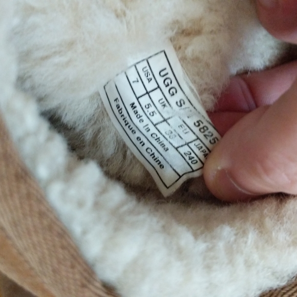 Authentic UGG boots 🤎 - Picture 9 of 11